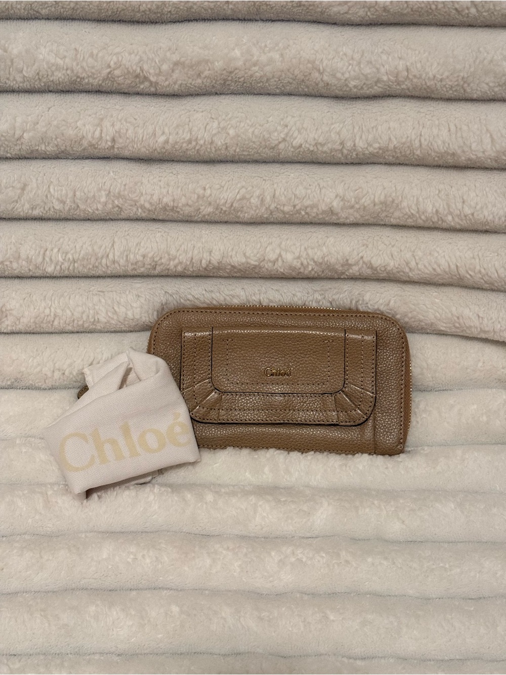 Chloé Paraty Zip Around Long Wallet With Dust Bag - Picture 8 of 16